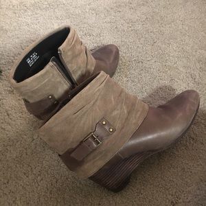 Clark’s wedge shoes